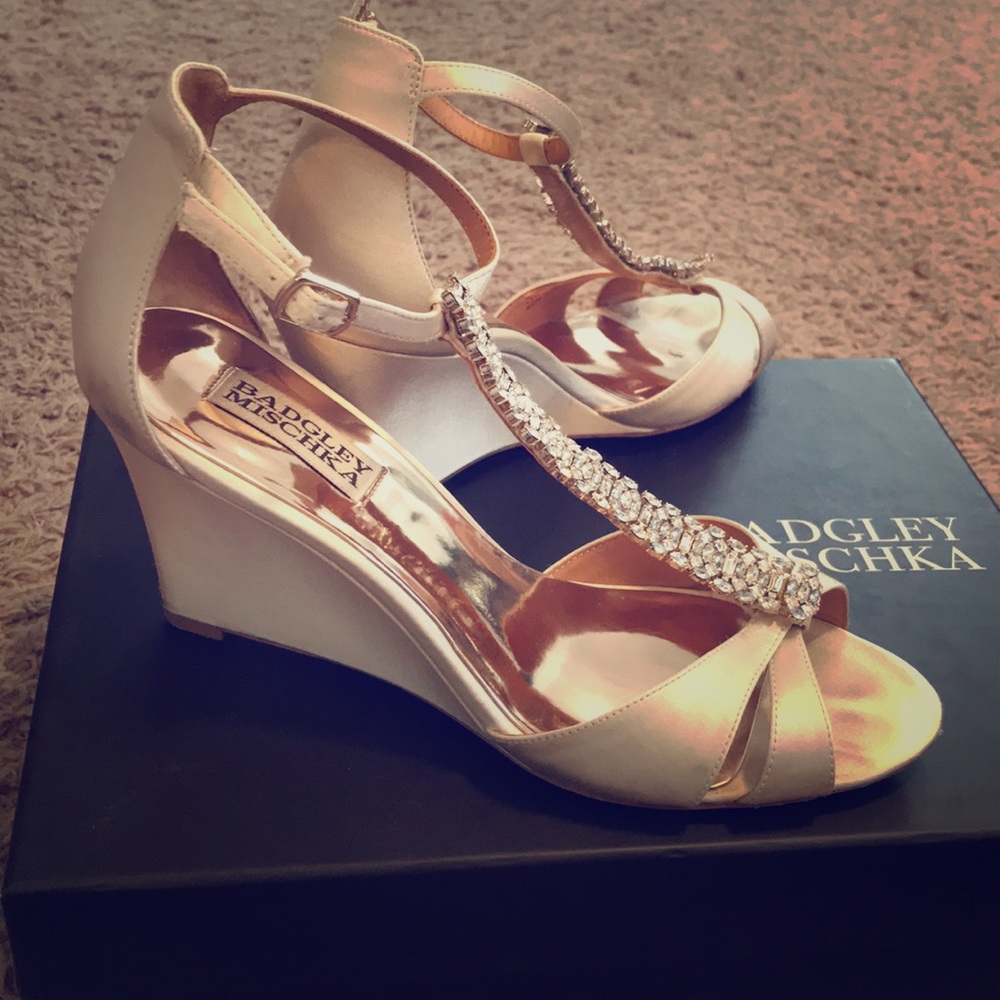 Badgley Mischka Ivory Romance Wedge Heels